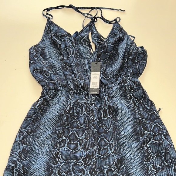NWT BCBGMAXAZRIA Blue Python Jumpsuit Size XS - Picture 8 of 16